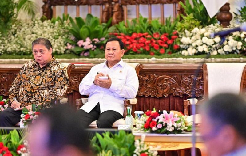 Airlangga dan Prabowo saat menghadiri sidang Kabinet Paripurna | Dok. Facebook Airlangga Hartarto