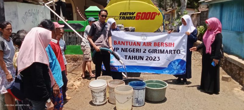 Penyaluran Bantuan Air Bersih di Kabupaten Wonogiri 