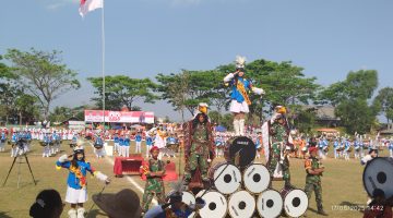 Lagi, Drumband SMPN 2 Girimarto Tampil Memukau