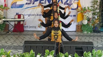 Tampilkan Potensi Siswa, HUT Espensa Lebih Bermakna
